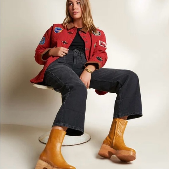 NEW! Stylish Mustard Yellow Platform Boots- 10 - Picture 2 of 3